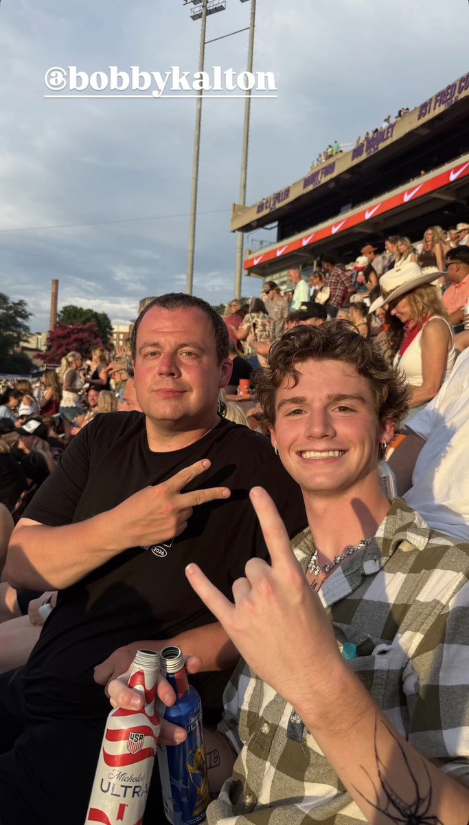 centralPaytonBr's tweet photo. INFO| Payton on Instagram Story - Jun 28th

(@PaytonMoormeier) https://t.co/umiET4GMF9