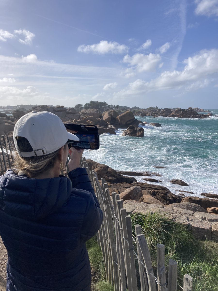 VillagesDeGites's tweet photo. Bretagne, Côte de Granit Rose :
La nature vous offre un grand bol d'air iodé et un spectacle panoramique exceptionnel ! 
A découvrir toute l'année !

#perrosguirec #cotedegranitrose #ploumanach #tregastel #pleumeurbodou #trebeurden #lannion #cotesdarmor #bretagne https://t.co/0meRwaBXxC