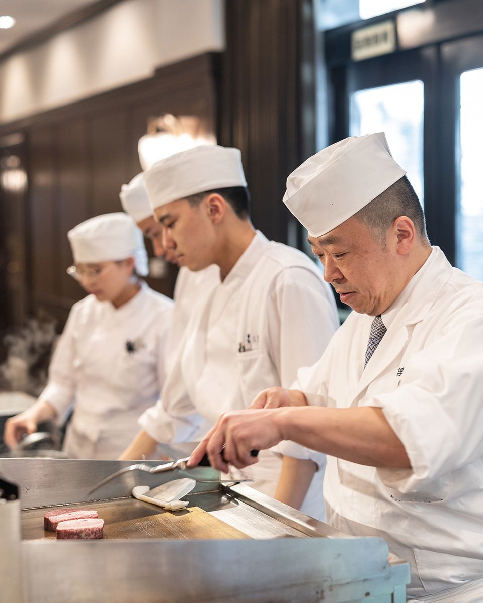 fugetsuofficial's tweet photo. 【7・8月の金・土限定】料亭料理人が腕を振るう、バイキングスタイルのビュッフェを開催。

静岡の厳選食材と、海・山・里の旬の味覚をお好きなだけ。
生ビール・ソフトドリンクも飲み放題でお楽しみいただけます。

詳細URLは次ポストをご参照ください。 https://t.co/78Btk43fRD