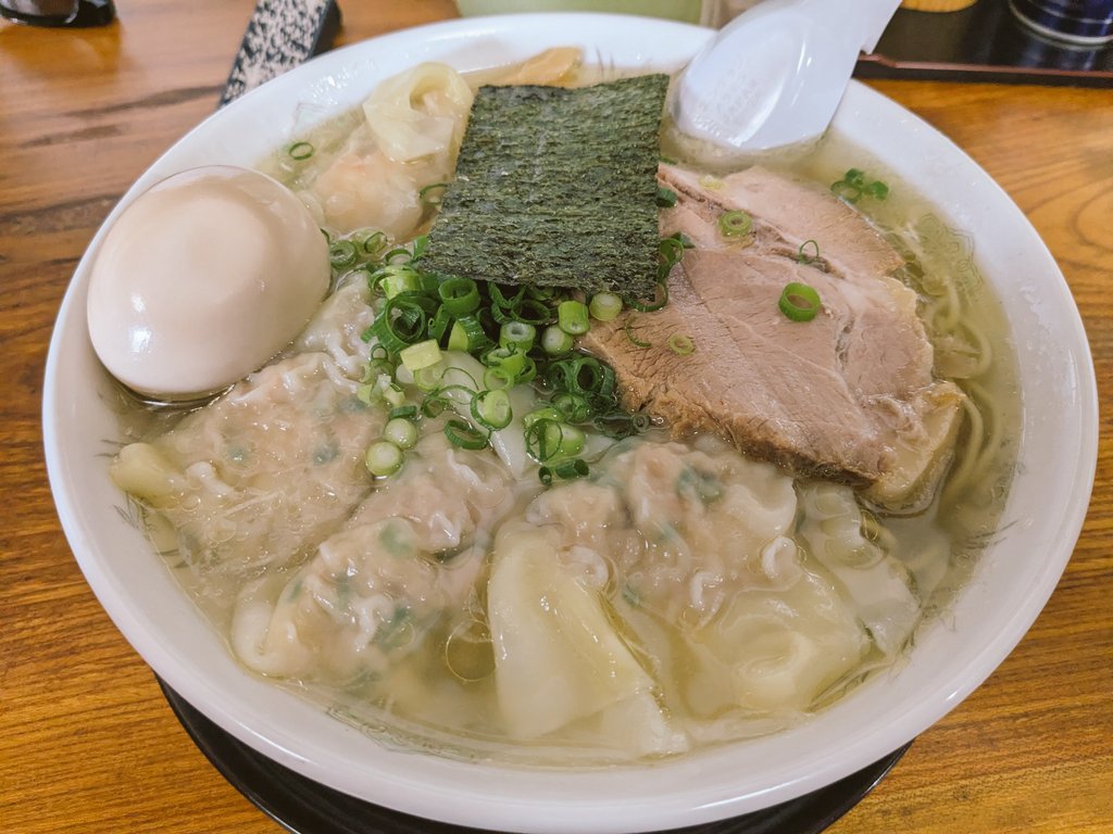 kix_615's tweet photo. ここは美味い！
#伊達屋 https://t.co/9RKC5yipJ3