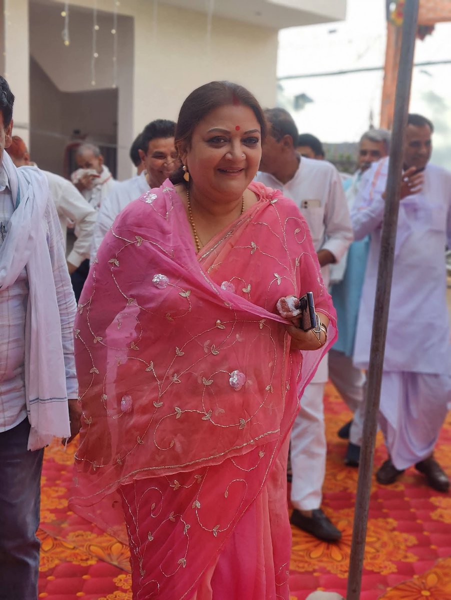 BapManoj's tweet photo. राजस्थान की पूर्व कैबिनेट मंत्री एवं राजस्थान कांग्रेस अनुसूचित जाति विभाग की प्रदेशाध्यक्ष श्रीमती ममता भूपेश जी को जन्मदिन की हार्दिक बधाई एवं शुभकामनाएँ। 🎂🎂
@MamtaBhupesh @mamta_bhupesh https://t.co/FYsO1LymkY