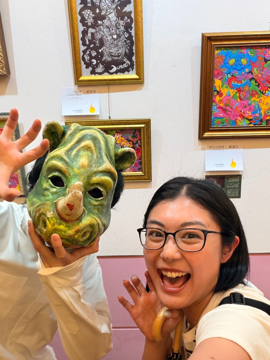 garakuda's tweet photo. 妖怪展、閉幕しました！
700名以上の方々がお越しくださったとのことで大感謝です！
ご覧いただいた皆様、妖怪展の皆様、ありがとうございました！
最終日、お越しいただいた金子彩織さんと共に🐪 https://t.co/htA6F1dyQc