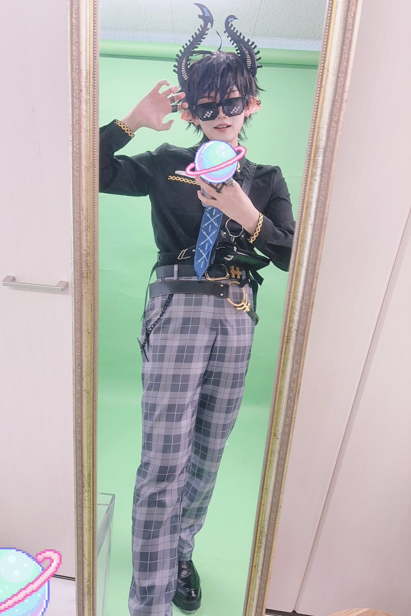 33hsss's tweet photo. #にじいろふぉとぱれっと0628 
本日初出し😈🛸で参加させていただきました！楽しかった🥰 https://t.co/KDTPfcj3uA
