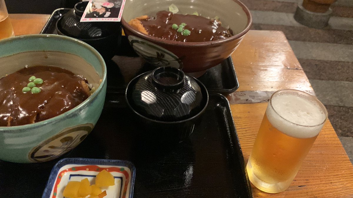 tapmac_'s tweet photo. はじめます

#今日のごあん
#本日のおしゃけ
#みょんさんともカンパイ
#あいかちゃんとカンパイ
#旭さんとカンパイ https://t.co/DdjLxTkwJo