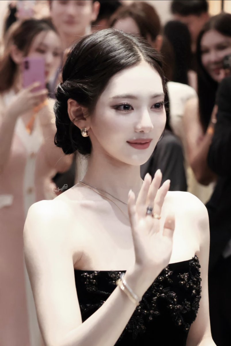 baichangyi2's tweet photo. #NINGNING https://t.co/oNbgT8hJtj