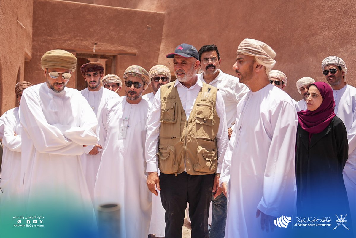 BsGovernate's tweet photo. في إطار الاهتمام بالمقومات التاريخية والسياحية وتعزيز حضورها التنموي، قام معالي السيد إبراهيم بن سعيد البوسعيدي، وزير التراث والسياحة، وبحضور سعادة المهندس مسعود بن سعيد الهاشمي، محافظ جنوب الباطنة وسعادة المهندس إبراهيم بن سعيد الخروصي، وكيل وزارة التراث والسياحة للتراث،  بزيارة ميدانية لعددٍ من المواقع التراثية بمحافظة جنوب الباطنة، شملت ضريح الإمام أحمد بن سعيد البوسعيدي، وحارة قصرى، وقلعة الرستاق، وعين الكسفة.
#محافظة_جنوب_الباطنة

As part of ongoing efforts to preserve historical and tourism assets and strengthen their contribution to sustainable development, His Excellency Sayyid Ibrahim bin Said Al Busaidi, Minister of Heritage and Tourism, accompanied by His Excellency Eng. Masoud bin Saeed Al Hashmi, Governor of South Al Batinah, and His Excellency Eng. Ibrahim bin Said Al Kharousi, Undersecretary of the Ministry of Heritage and Tourism for Heritage, conducted a field visit to a number of heritage sites in South Al Batinah Governorate.
The visit included the Mausoleum of Imam Ahmed bin Said Al Busaidi, Qasra Heritage Quarter, Rustaq Fort, and Ain Al Kasfah.
#AlBatinah_South_Governorate