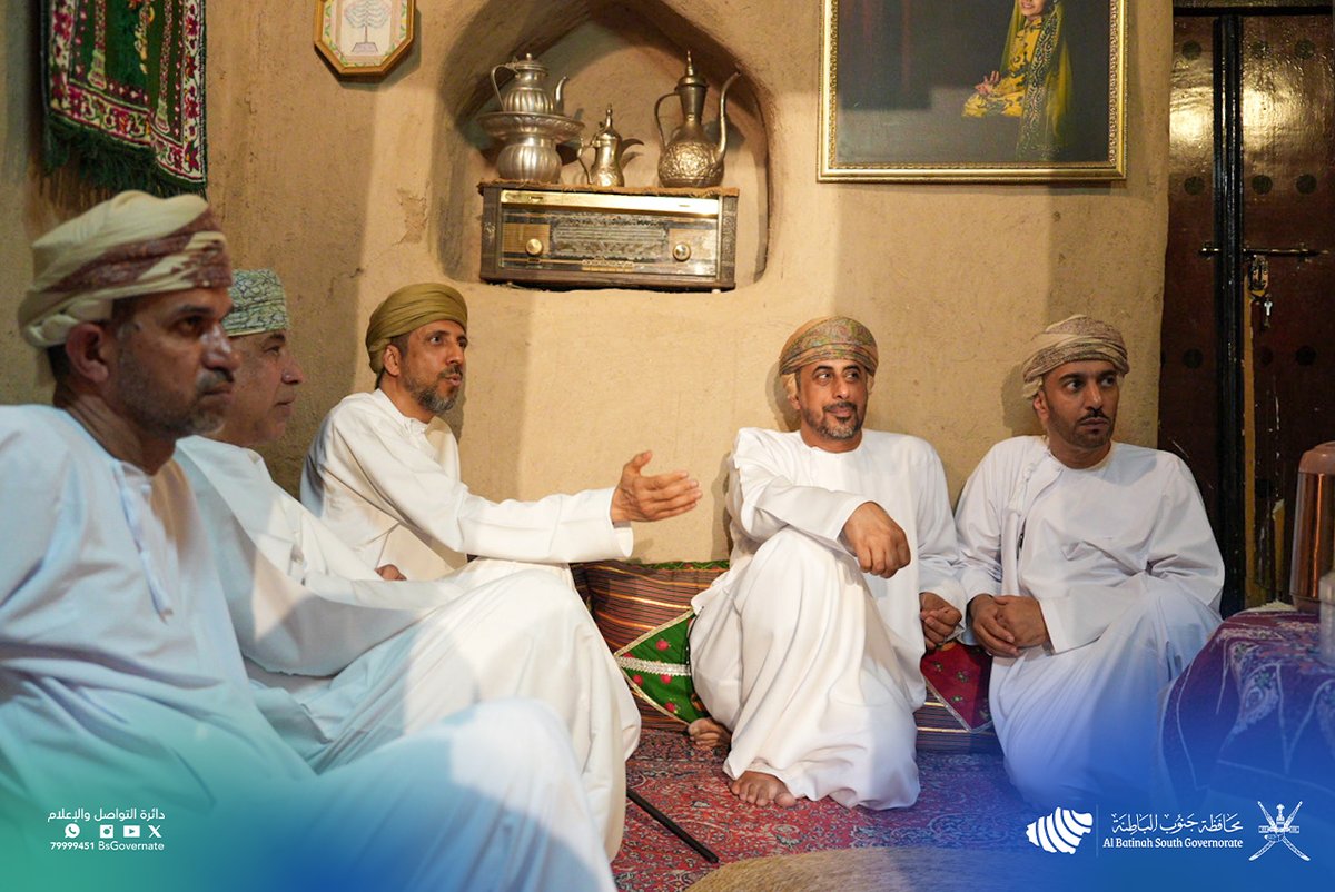 BsGovernate's tweet photo. في إطار الاهتمام بالمقومات التاريخية والسياحية وتعزيز حضورها التنموي، قام معالي السيد إبراهيم بن سعيد البوسعيدي، وزير التراث والسياحة، وبحضور سعادة المهندس مسعود بن سعيد الهاشمي، محافظ جنوب الباطنة وسعادة المهندس إبراهيم بن سعيد الخروصي، وكيل وزارة التراث والسياحة للتراث،  بزيارة ميدانية لعددٍ من المواقع التراثية بمحافظة جنوب الباطنة، شملت ضريح الإمام أحمد بن سعيد البوسعيدي، وحارة قصرى، وقلعة الرستاق، وعين الكسفة.
#محافظة_جنوب_الباطنة

As part of ongoing efforts to preserve historical and tourism assets and strengthen their contribution to sustainable development, His Excellency Sayyid Ibrahim bin Said Al Busaidi, Minister of Heritage and Tourism, accompanied by His Excellency Eng. Masoud bin Saeed Al Hashmi, Governor of South Al Batinah, and His Excellency Eng. Ibrahim bin Said Al Kharousi, Undersecretary of the Ministry of Heritage and Tourism for Heritage, conducted a field visit to a number of heritage sites in South Al Batinah Governorate.
The visit included the Mausoleum of Imam Ahmed bin Said Al Busaidi, Qasra Heritage Quarter, Rustaq Fort, and Ain Al Kasfah.
#AlBatinah_South_Governorate