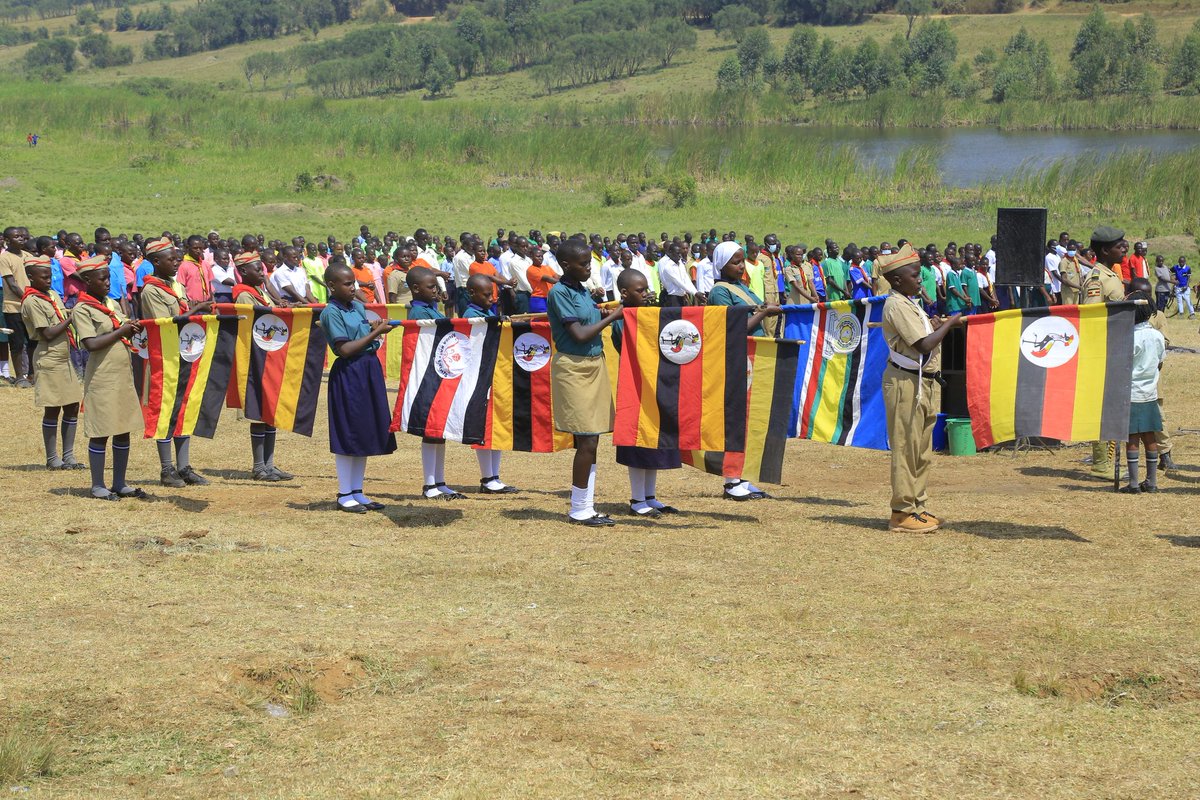 SamuelTayariWes's tweet photo. Ntungamo District Scouts Committee is concluding a three-day Scouts training and competitions camp at Kanyehunde Lake in Nyarwanya II, Rushenyi County, Ntungamo District. The camp has attracted participants from 101 primary,secondary and tertiary  schools across the district. https://t.co/ha6J9mmX9z