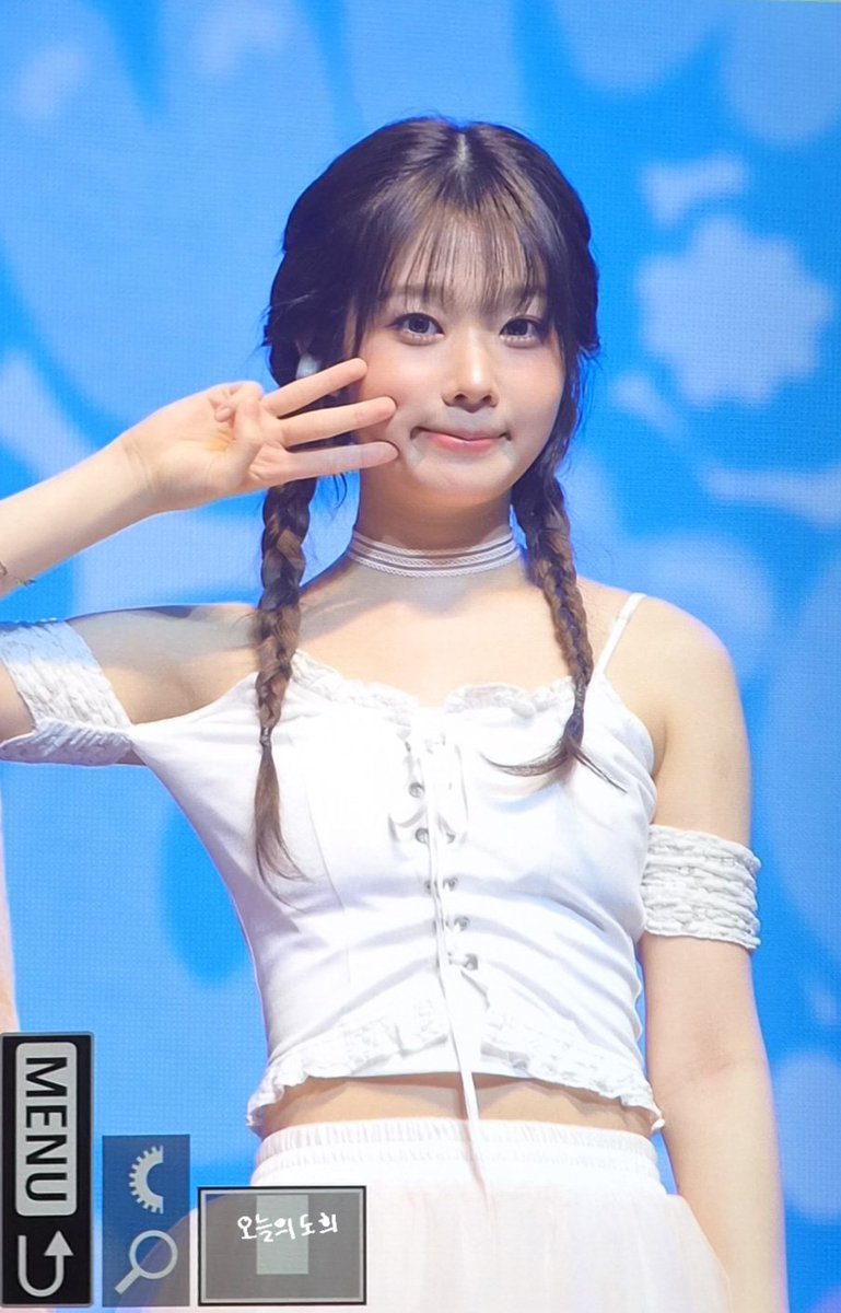doheefff's tweet photo. 260628

#도희 #DOHEE #세이마이네임 #SAYMYNAME #SMN https://t.co/4E8EuJuXB8