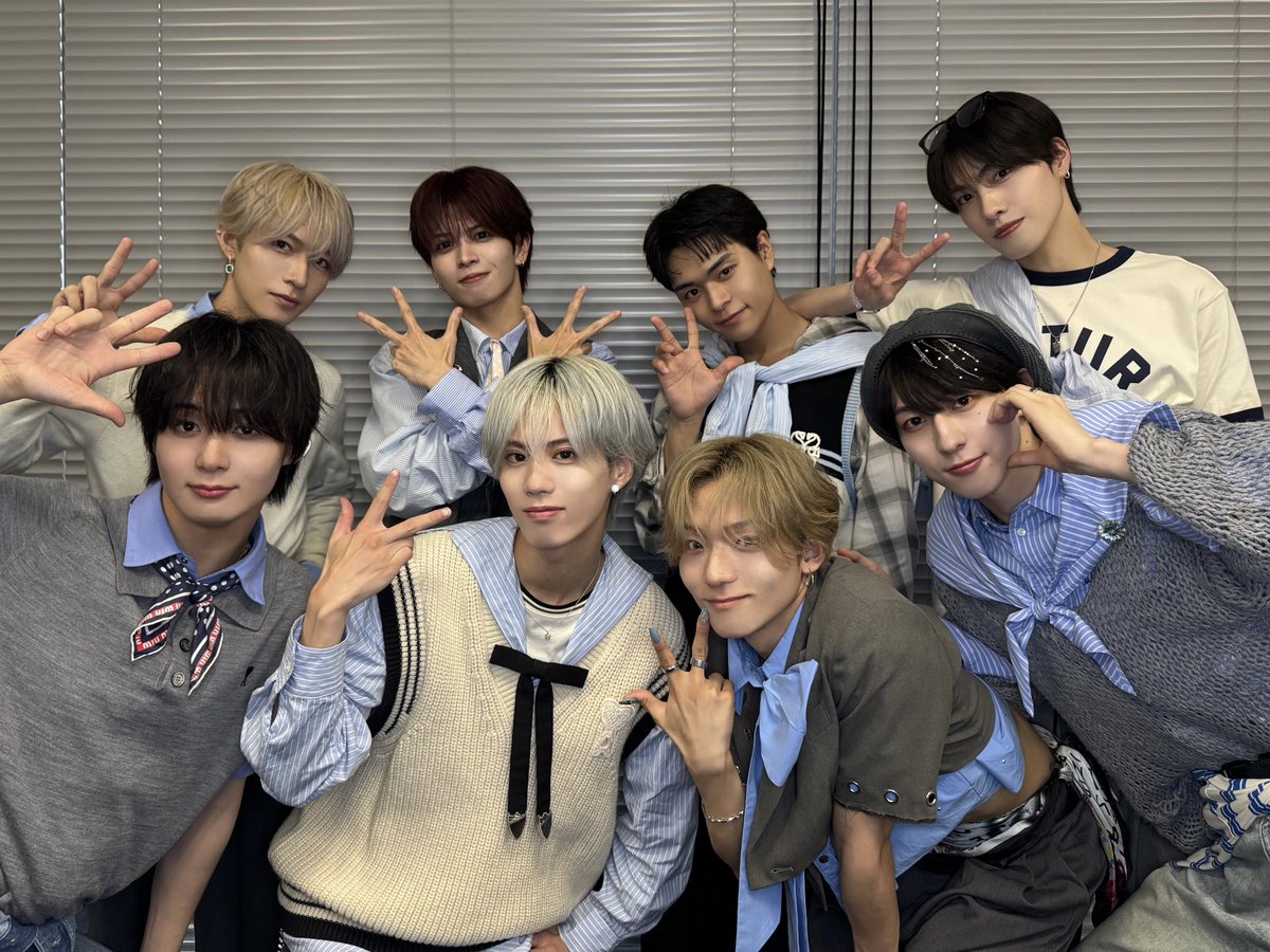 OCTPATHofficial's tweet photo. OCTPATH 10th single『なつめき』
発売記念 個別オンライントーク会
⁡
ご参加いただいたTHmeの皆さま
ありがとうございました！！
⁡
この夏は、ぜひ「なつめき」と一緒に
素敵な思い出をたくさん作りましょう🎐🌻✨
⁡
#OCTPATH #OCTPATH_なつめき
#OCTPATH_GoTo5th https://t.co/8NGgor6QXw