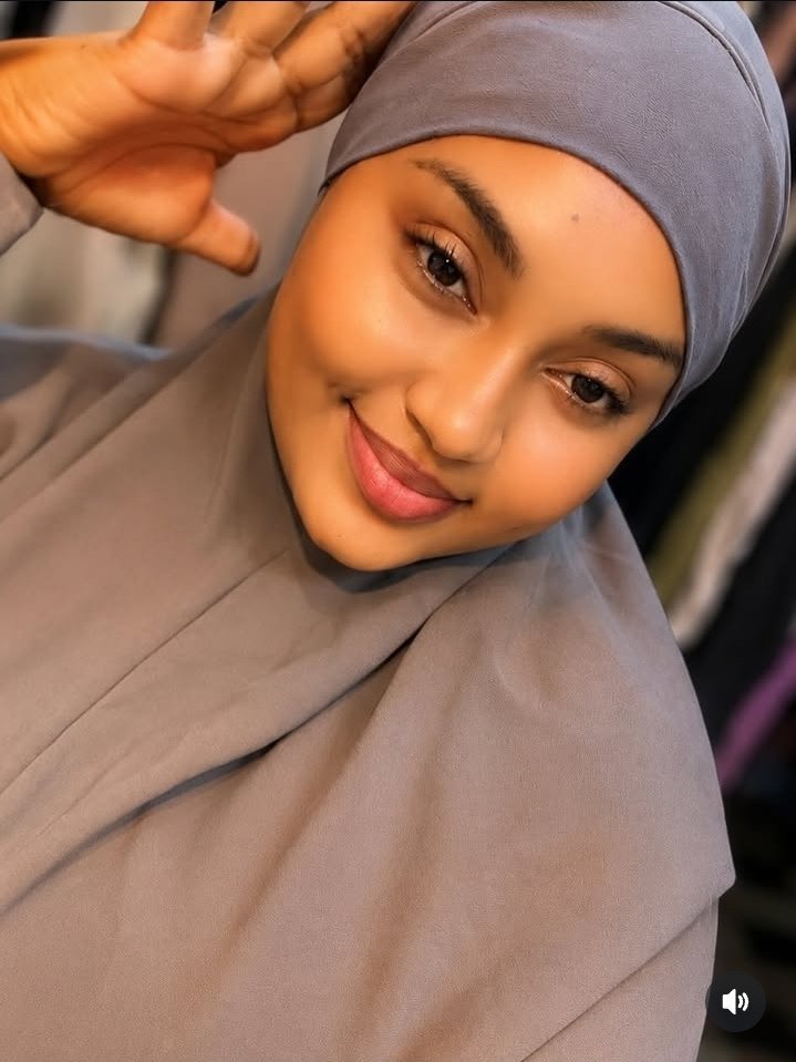 somalixw's tweet photo. @Spencer_O_ 🚨⚠️ STOP SCROLLING! ⚠️🚨 We just found the most stunning Somali cutie from Kenya! 🇰🇪✨ Her entire exclusive archive is officially live and waiting for the inner circle! 🤯🔥 Click below for instant access! 👇
➡️ https://t.co/GysxYlQHgW ⬅️ https://t.co/12aVAdJzPp