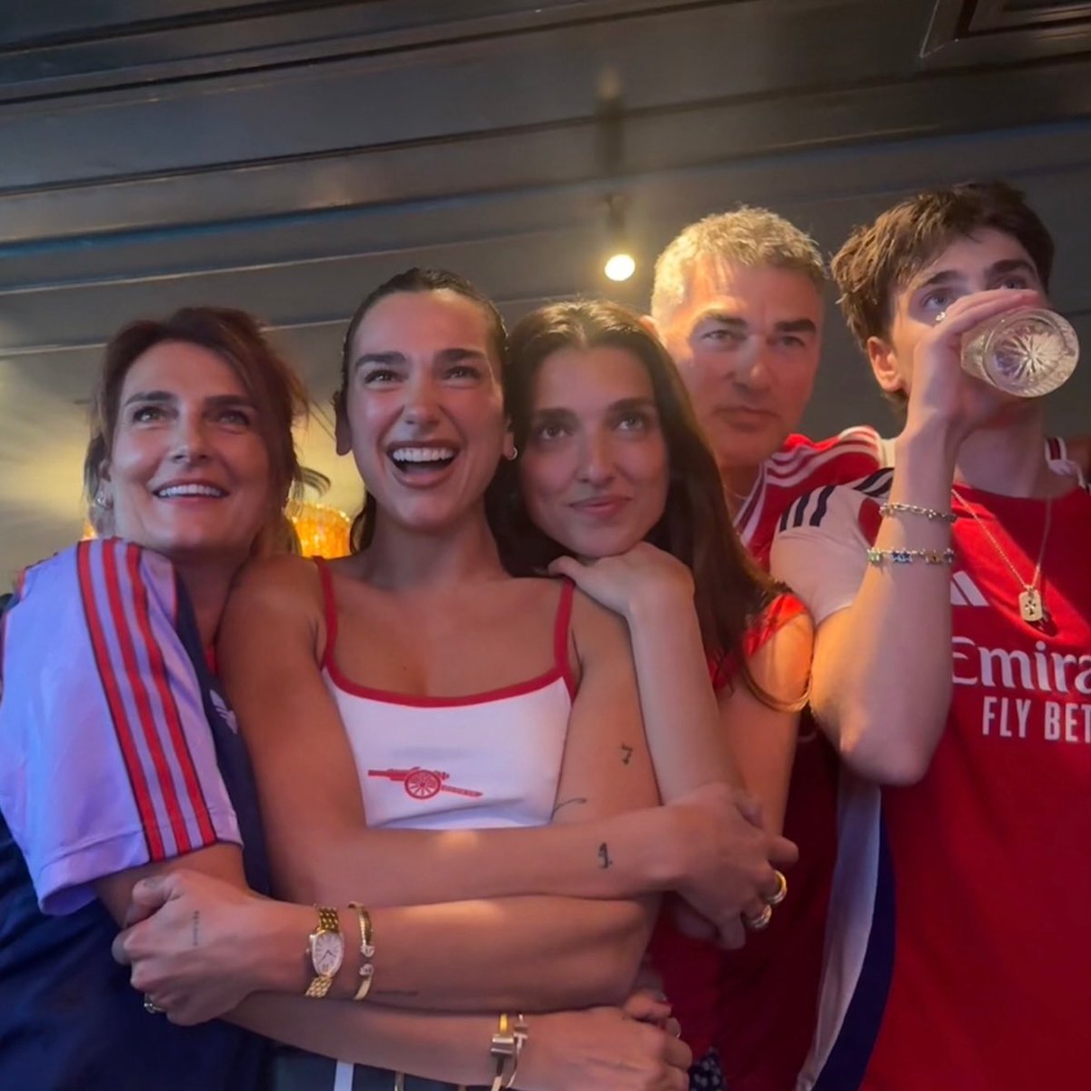 DUA LIPA tweet media