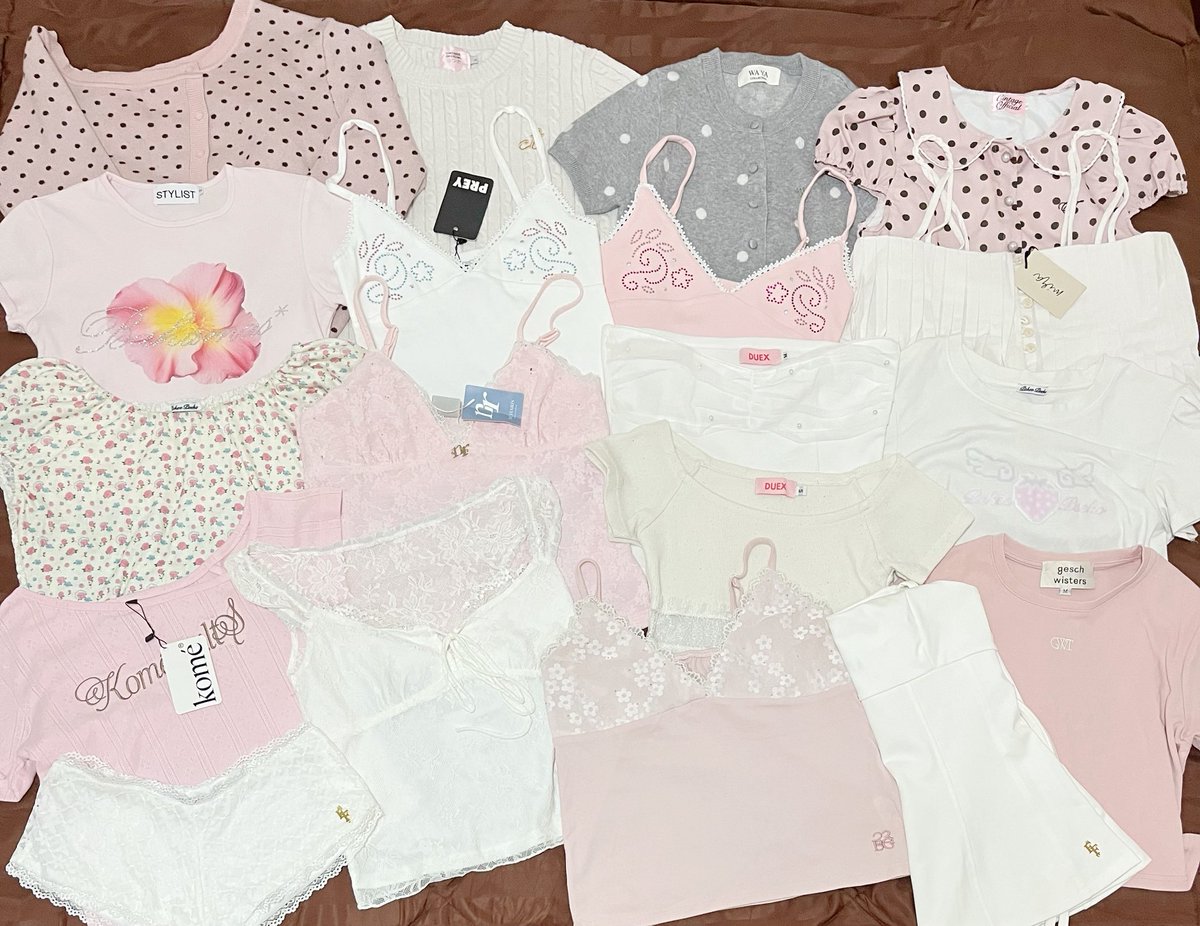 iimmykx's tweet photo. ୧🐻‍❄️ ส่งต่อเสื้อผ้ามือ1/2 💌🪽

🫧 ส่วนใหญ่ไม่เกิน80 มีเยอะกว่าในรูปเยอะมากก🦭

ค่าส่ง1-3 ตัว45/เหมาส่ง55
รีปักลด5฿

🩰 ลงพรุ่งนี้ 29/06 ( 20.30 น. )🩰

#ส่งต่อเสื้อผ้า #ส่งต่อเสื้อผ้ามือสอง #เสื้อผ้ามือสอง #โล๊ะตู้ #โล๊ะตู้เสื้อผ้า #ส่งต่อfeelfree #ส่งต่อcintage #ส่งต่อduex https://t.co/jRKZMCWLt9