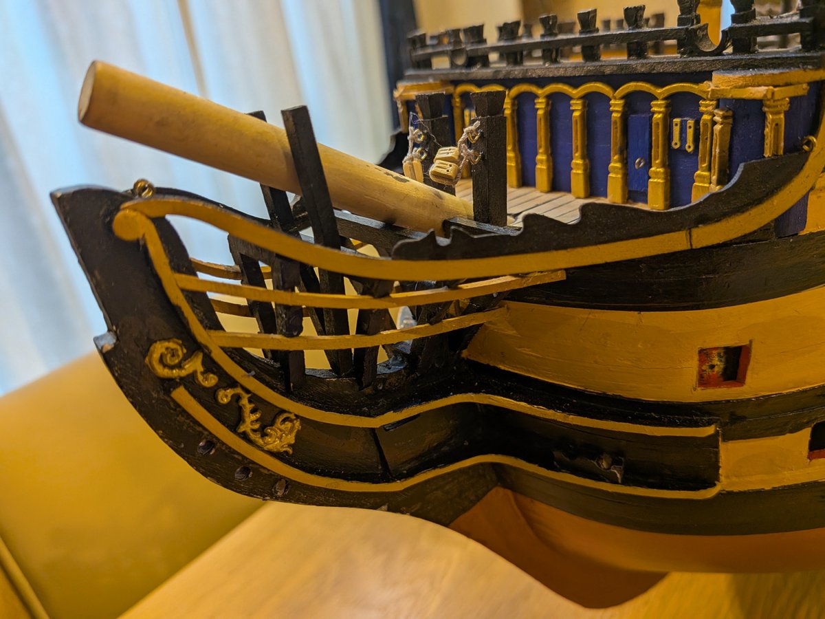Modeler1221's tweet photo. 1/84 HMS VICTORY Battleship (Deagostini) 甲板の艤装。船首の飾り、羅針儀の設置を終えて次はチャネルの設置へ。充実した気分転換の週末でした。
#modelship #modeler #模型 #船 #帆船 #hmsvictory #ディアゴスティーニ https://t.co/wGBZL7y5du