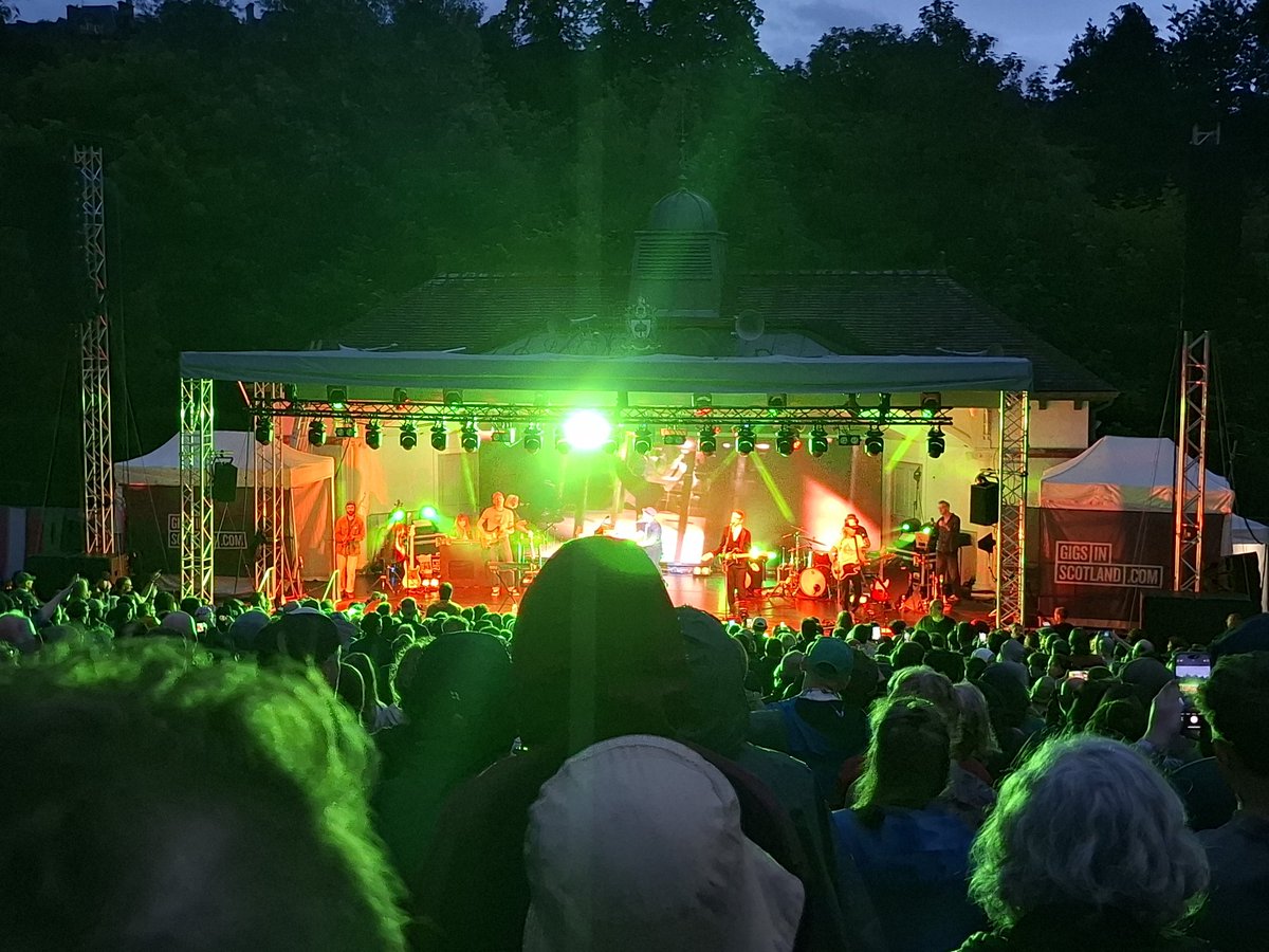 johnadgrady's tweet photo. Brilliant night at Kelvingrove Bandstand listening to one of Glasgow's greatest groups - Belle and Sebastian. 

The support - the Pastels - were superb too. 

Glasgow's miles better for music. https://t.co/g2YFXNkHWg