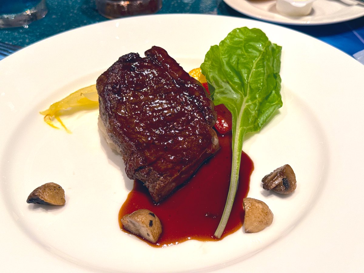 tuna_seared's tweet photo. 👓🍽千秋楽行ってきたよん https://t.co/zo8zWdl1g2