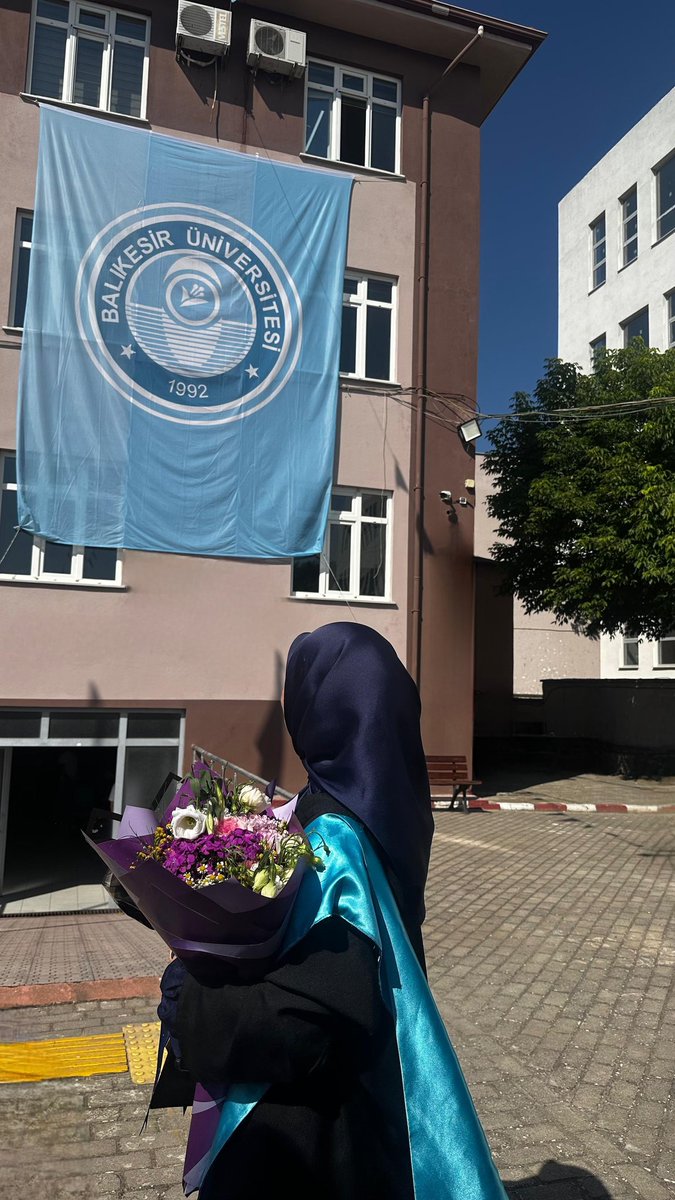 afitabnamemsll's tweet photo. 26.06.26' ben mezun olduumm.. https://t.co/GneoqLC9OL