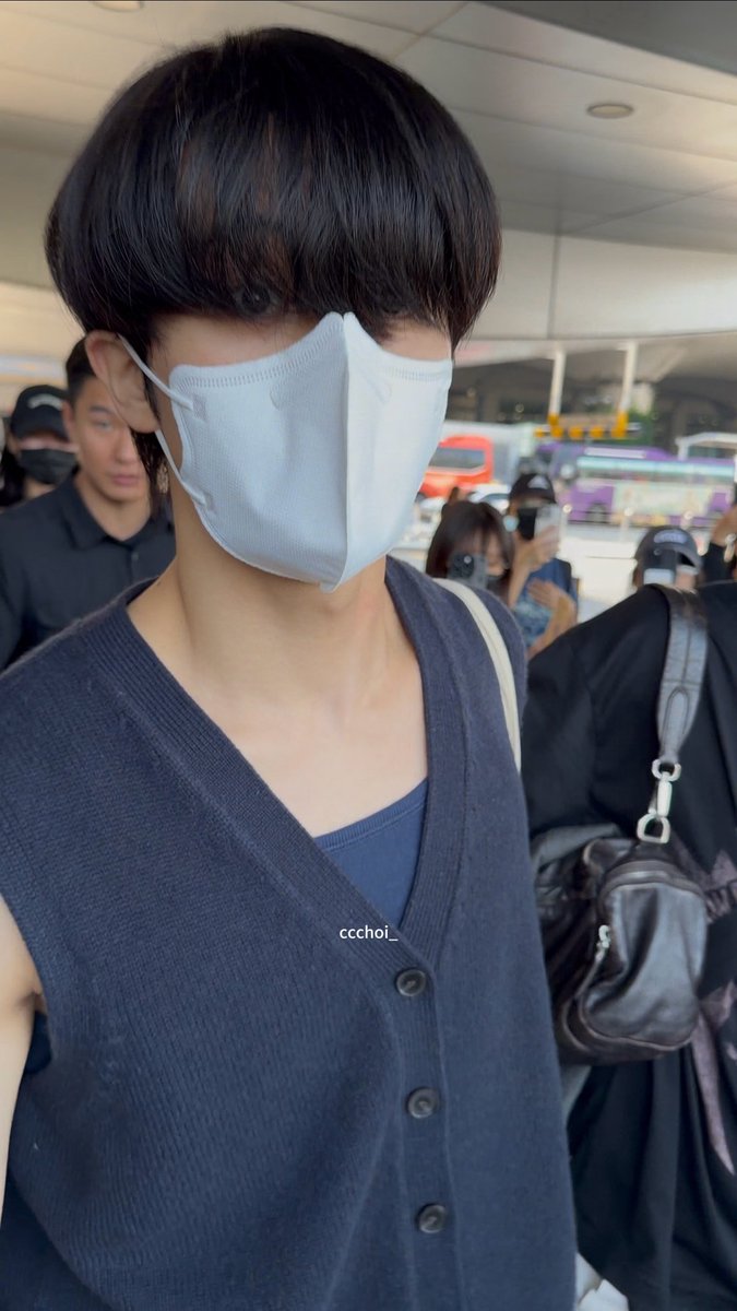 choimihyang3's tweet photo. 👀

#마크 #MARKLEE https://t.co/93wkqIpPSB