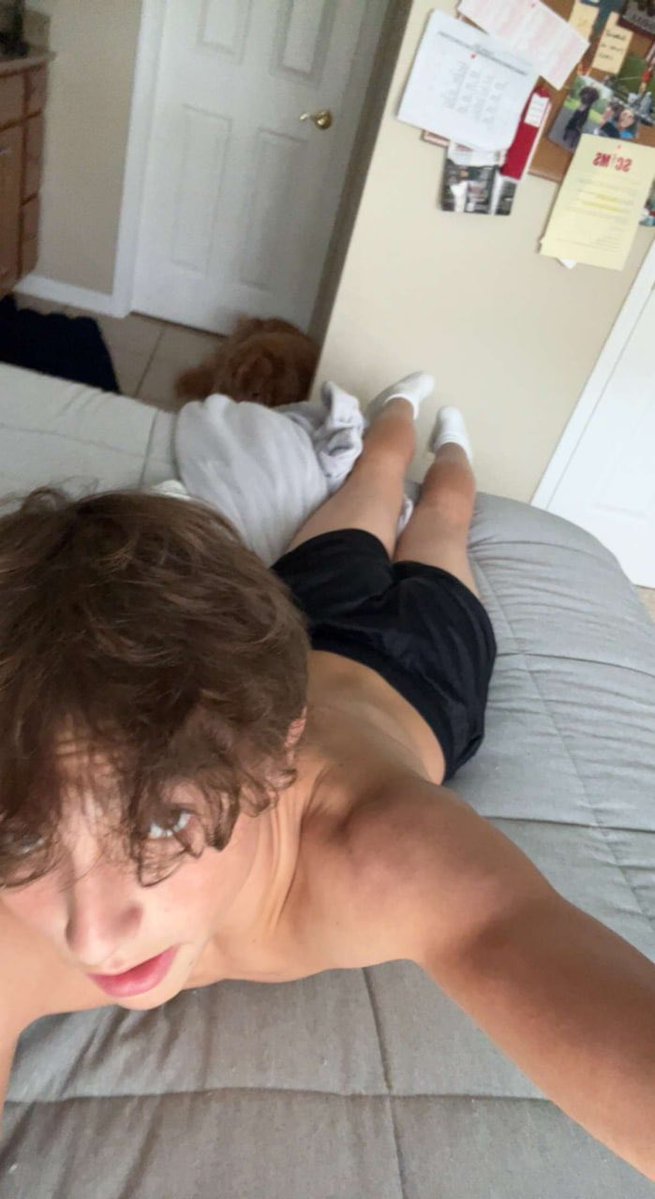 Daveqgm's tweet photo. I offer all baiting services could be files, hot groups🔥 or channels 🌶️ bait your crush today  https://t.co/VpmBZ9L2Mi hit me up!! https://t.co/0U3hLsJXCs