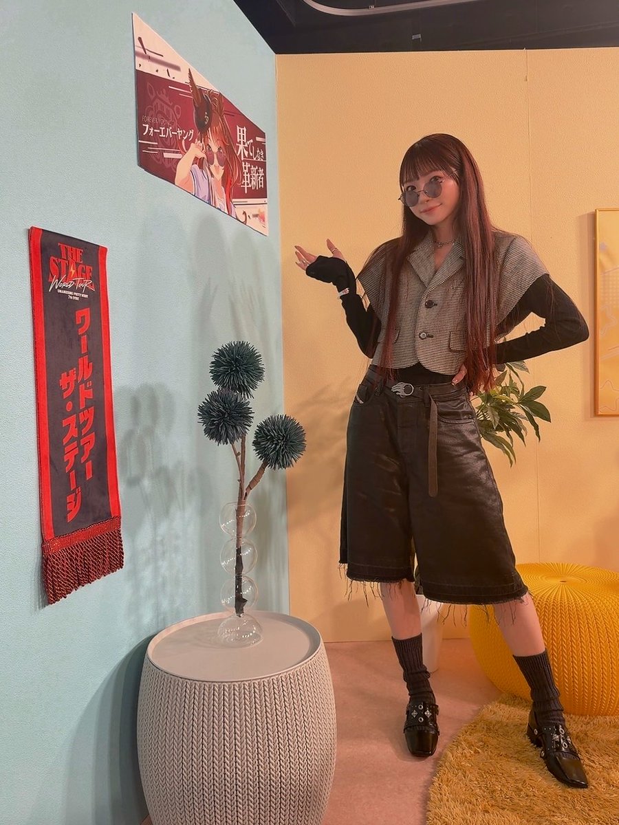miyumi_shuri's tweet photo. #そこぱか生放送 で話し忘れたこと①

実はイベント当日は、ヤン子の画像を美容師さんに見せて明るめブラウンヘアにしてもらってたよ〜🤎

が、みゆみの私服はブラウンがあんま似合わないので、ヤン子の海弓的概念ヘアカラーの暗め赤に爆速チェンジしました❤️笑 https://t.co/950hjRFGmG