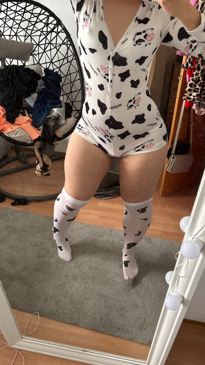 LauraTs69's tweet photo. Who wants to milk me Like im a good Little toy ?
#slut #toy #cow #milk #whore #trans #sissy #femboy #tits #ass #worldcup https://t.co/Fnf3iukIEF