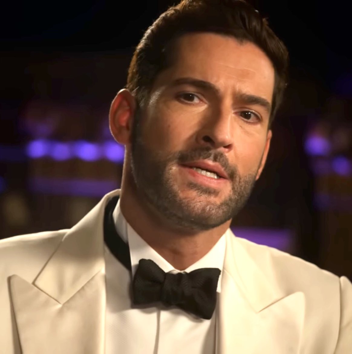 AuroraG_2's tweet photo. “Best not to dwell”
#tomellis
#scottporter
#lucifernetflix https://t.co/Q6BUXG47x1
