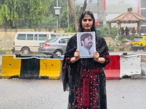 Diplomat_APAC's tweet photo. The world should not forget about Pakistan’s human rights abuses, even as the state tries to overhaul its image.  https://t.co/oWqgBCN4v5 https://t.co/pY91b9Aimh