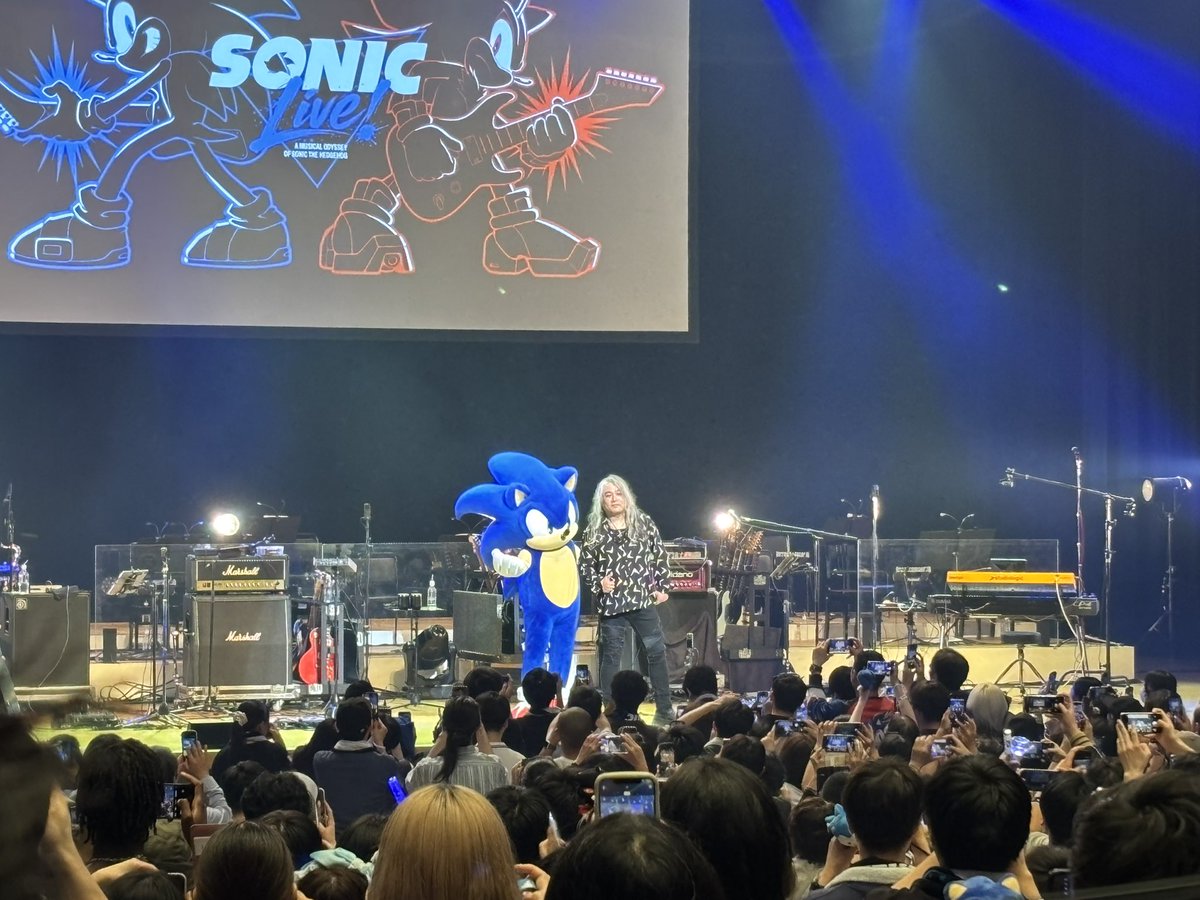 wanKORO8KOROwan's tweet photo. #ソニックライブ
#ころねすきー 

撮影可タイムとフォトブースでもパシャリ✨
ライブの音圧最高！🥳
シャドウパートめちゃよかったし、ソニックヒーローをまたコールできた！
ソニころだ！って声掛けてもらえたり、
純さんのギタープレイも超かっこよかったし楽しかったー！☺️🫶 https://t.co/6WDuPqDz0y