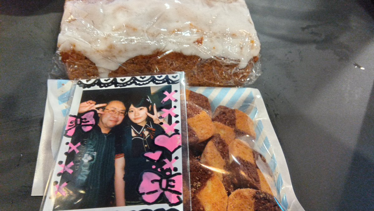 KIMERAFIRE7777's tweet photo. ノアの愛の手作り！！
クッキーとパウンドケーキ
浮気だめ絶対！！！☆キメラ様 https://t.co/cWnCr9nDL7