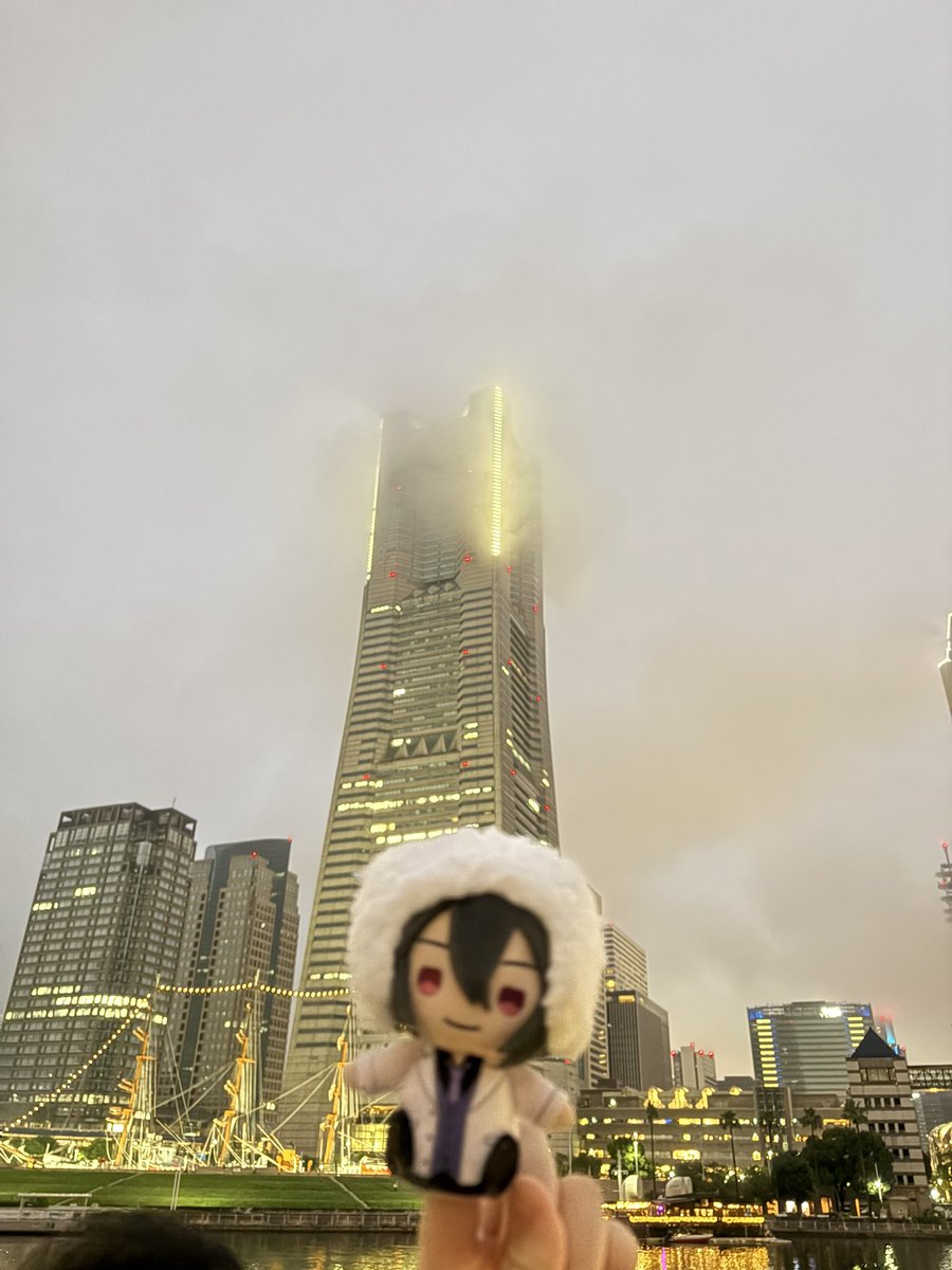 fjcD0824's tweet photo. 中華街行って、観覧車乗って、カラオケして、もう私は眠いよ？！でも家帰ったらコスする（?????）
まじで次会える日が楽しみすぎて私はもう、暴れるよ、？てか来週会えんじゃん次どこ遊び行こーかね！たのしみ！ https://t.co/O0QXrlWc12