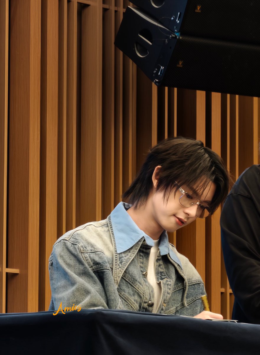 wooyk1's tweet photo. หล่อมากกกก。
CR：Amies
#宁静初夏
#ppoohkt @ppoohkt https://t.co/ZQ8u2QyVi1