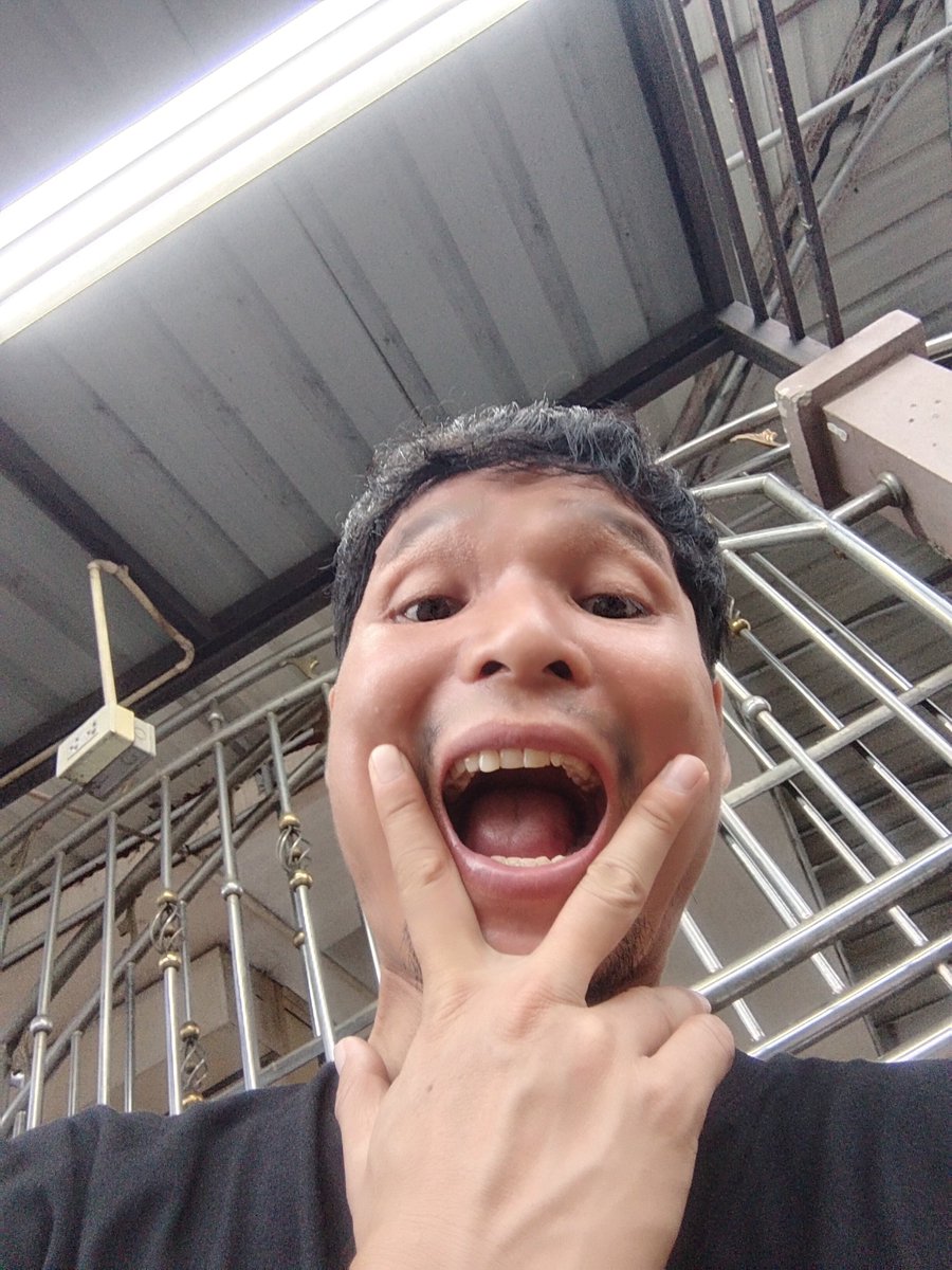 Bosooka6t's tweet photo. มีใครรับได้บ้างเมาแล้ว #ไม่เต็มเป็นบ้า 🥳 https://t.co/45aupIgqA5
