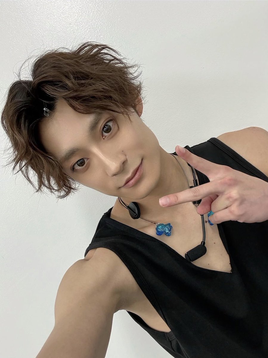 al13__8's tweet photo. え、今日のアロちゃん❔❔❔カッコよすぎる😭😭😭😭🩵 https://t.co/TcfUrFLEjZ
