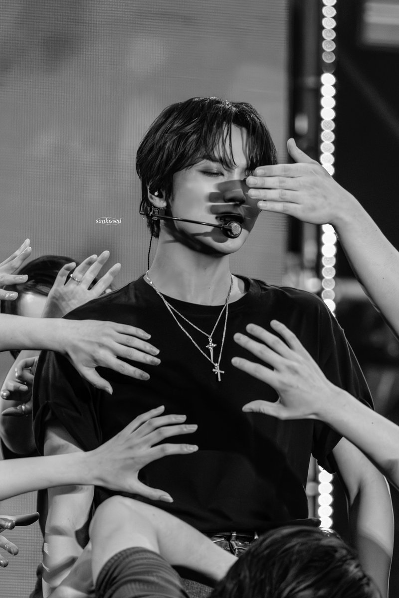 full_sunkissed6's tweet photo. 260627 BOF #HAECHAN #해찬 https://t.co/lUF2LD9QY5