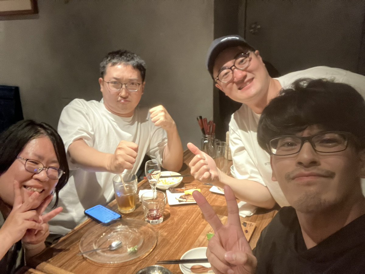 kosekiseki's tweet photo. でんじい送別会。
英雄の証、4回吹きました。
ドイツ元気でね。4年後のニム吹でまた会おう。

#ニム吹 https://t.co/Av2cpz8fhS