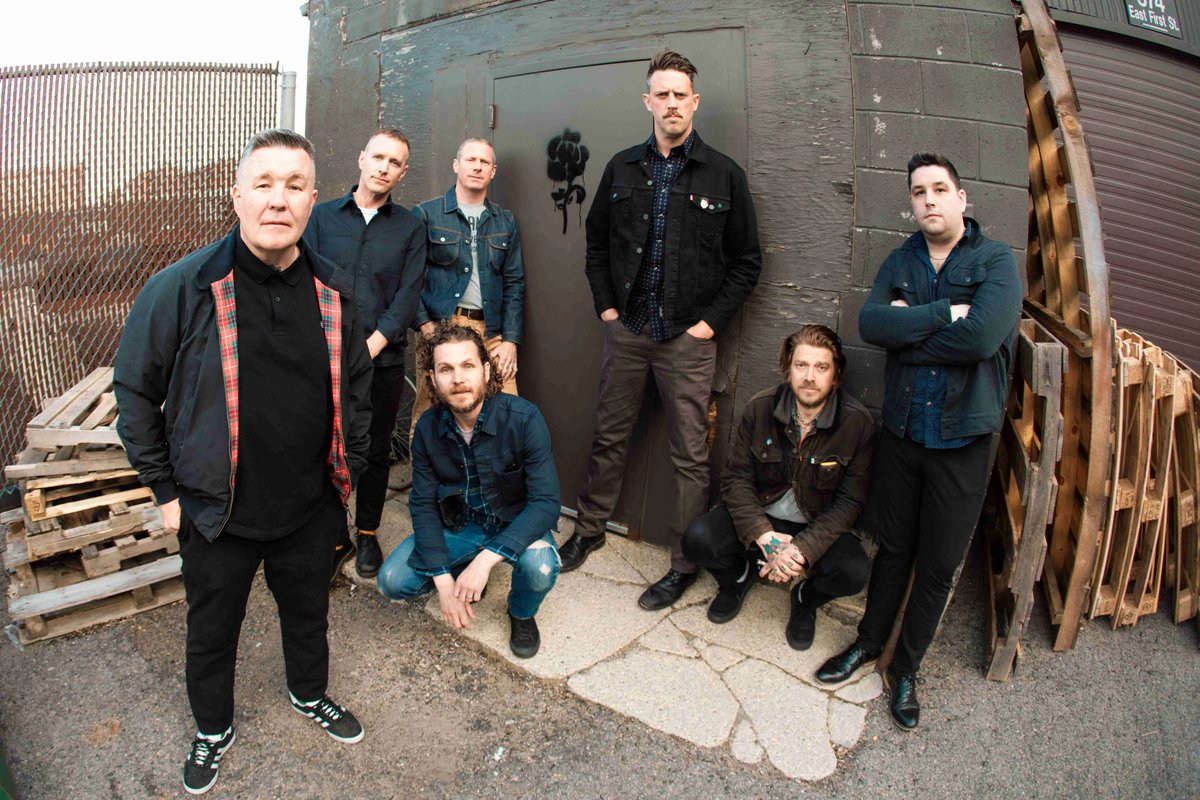 punkloid's tweet photo. Dropkick Murphys、Shane MacGowan (The Pogues)トリビュート盤より「The Body Of An American」リリース

https://t.co/TLZBPmrptf

#DropkickMurphys 
#ShaneMacGowan https://t.co/ypmIYEeXBY