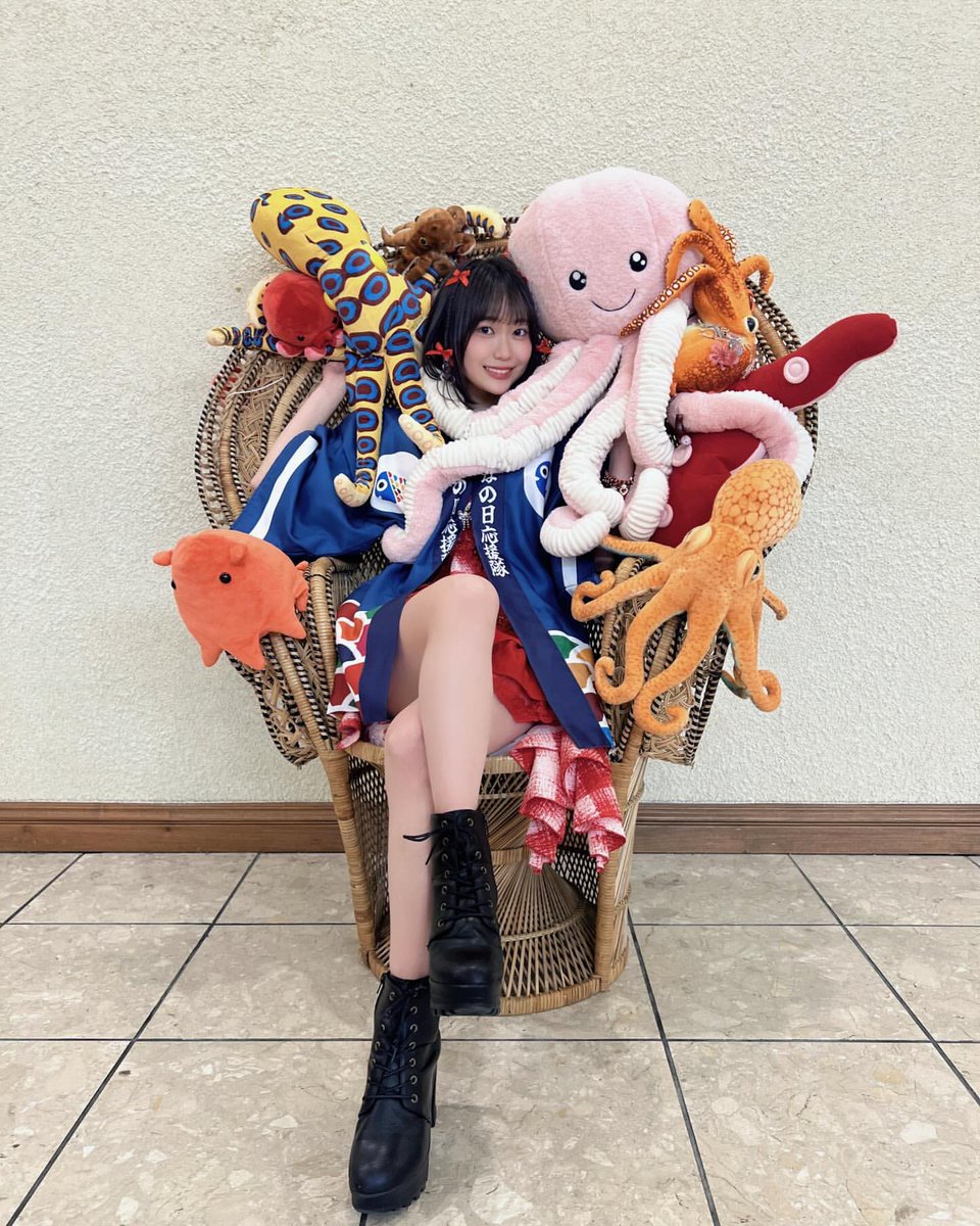 o_fumi_023's tweet photo. いやw
Juice=Juiceの伝説が

「工藤由愛はタコが好き」

はヤバいww

毎度地上波で爪痕（爪垢）残していく由愛ちゃんある意味すごい😂🐙

#テレ東音楽祭 #JuiceJuice #工藤由愛 https://t.co/eXHB2MKqlF