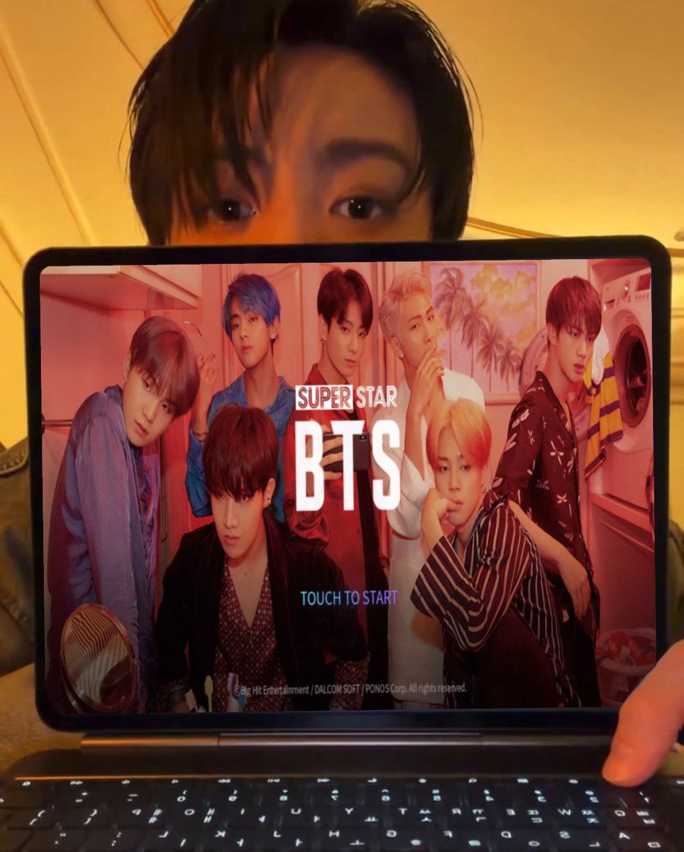 miffyzkoo's tweet photo. jungkook is now playing.. https://t.co/qXLhzD2xOk