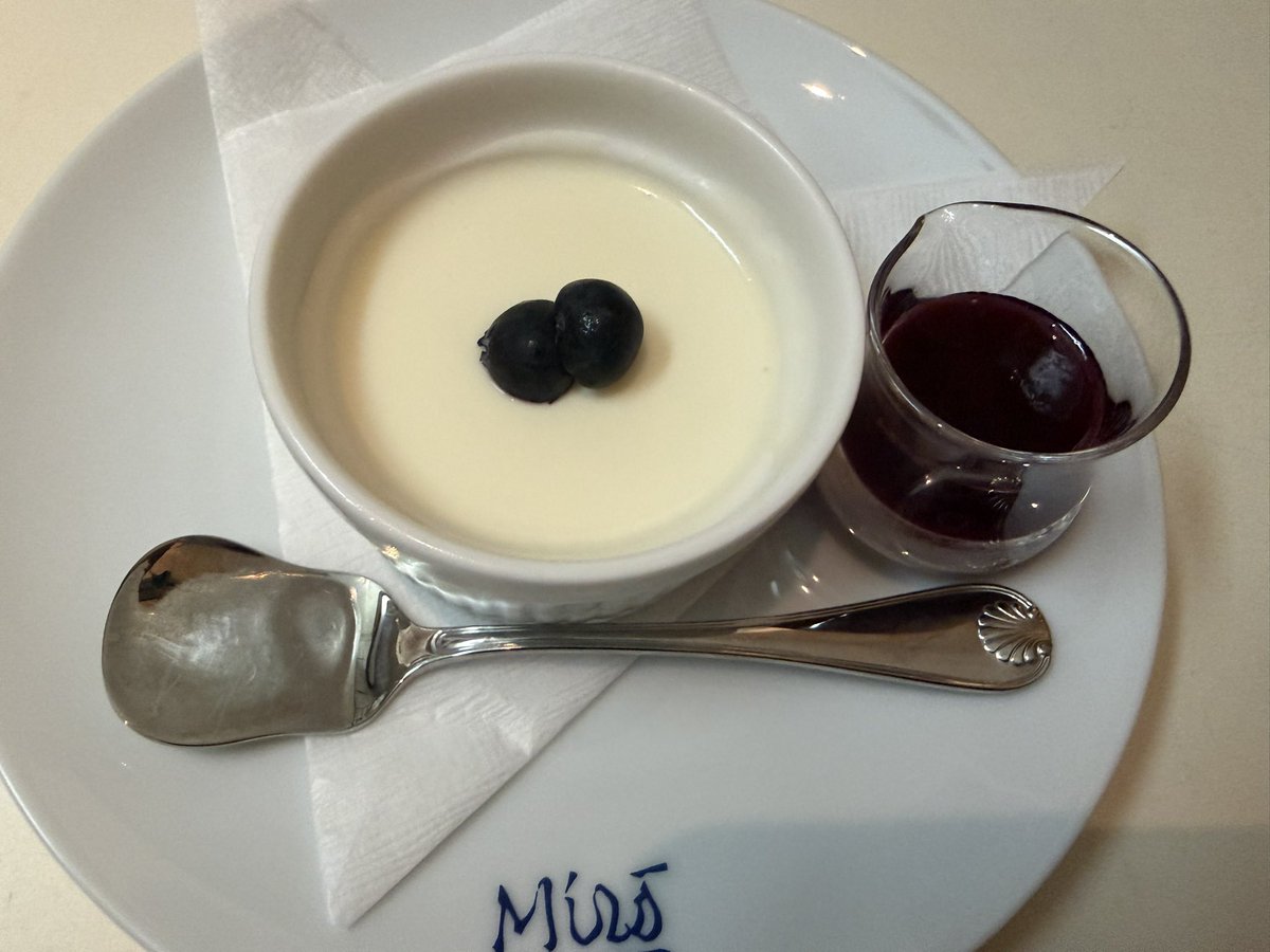 gallerycafemiro's tweet photo. 【ミロ営業日】

6月29日週の営業日は
30日(7月)1.2.4日
11:30〜18:00 (ラストオーダー17:30)となっています。

よろしくお願いいたします☕️ https://t.co/GCmPukhqvn