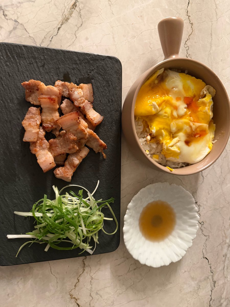 godmitzu's tweet photo. Momo's home-cooked meal https://t.co/OLzOUABpx4