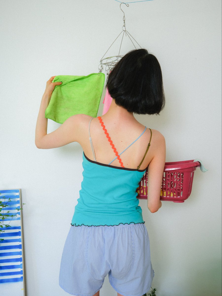 pammofficial's tweet photo. 毎年大人気の定番キャミソールに、
夏にぴったりの新色が登場🐬🌻

1枚でも、重ねても。
どんな日にも寄り添ってくれる一枚です。 https://t.co/kXRTZhixEs