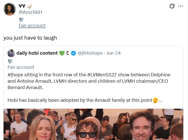 vis_sou's tweet photo. Not just laugh. 

#LILIES gotta be SMARTER and stop behaving like pelicans, swallowing and regurgitating narratives that were invented to target #LISA, her career choices, her brands, her team, her circles of friends &amp; supporters. The FACT IS, all of kpop wants what she achieved. https://t.co/P4U1sVVsRU