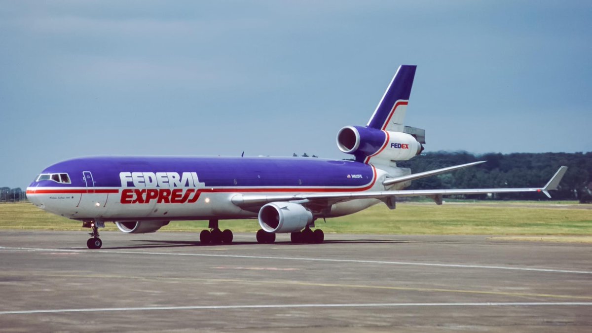 n194at's tweet photo. FedEx Express
McDonnell Douglas MD-11F N602FE
PIK/EGPK Prestwick Airport
July 1995
Photo credit Bob Logan
#AvGeek #Airline #Aviation #AvGeeks #MD11 #FDX #FedEx #PIK #Prestwick @FedEx 🇺🇸 https://t.co/SYFwoW68sQ