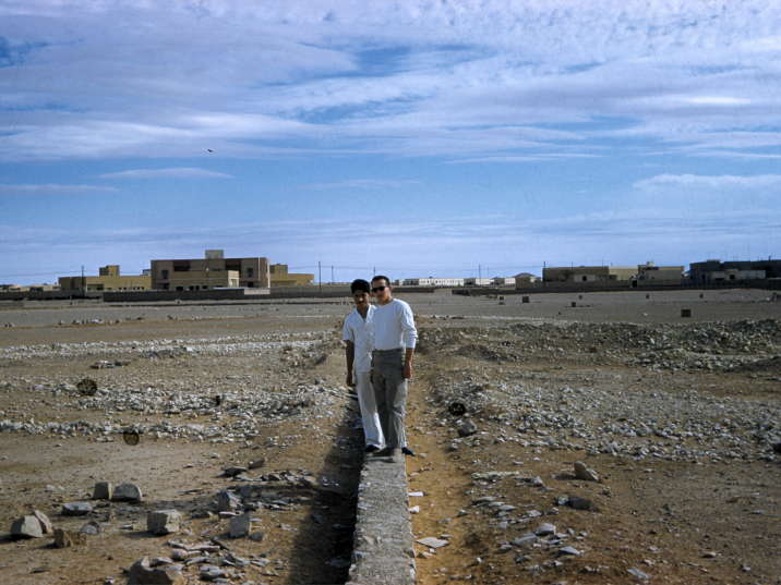 Riyadh_Zamaan's tweet photo. من ذكريات #الرياض_زمان
بعض الصور التقطها مقيم أجنبي كان يعمل في الرياض
الزمان : يناير 1961
المكان : قرب مقر سكنهم أو عملهم. 
ويبدو أنه في #حي_الملز قبل أن يمتد إليه العمران. https://t.co/XxcgE6iZVk