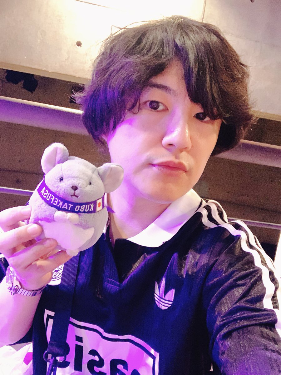 光を曲げる男 虹ライブ、たりほんフェス ありがとう投稿が まだできていないのですが