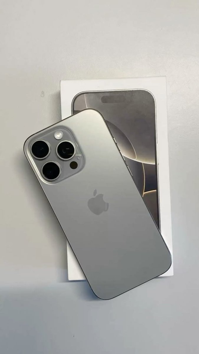 priya_Thakur786's tweet photo. Genuine question :

Why does the iPhone 16 Pro feel more premium than the iPhone 17 Pro? https://t.co/EmybxtQ1nX