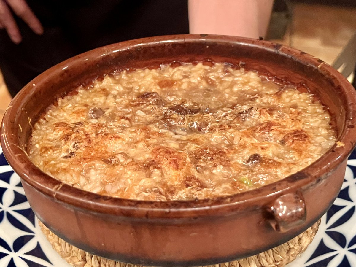 campi_bath's tweet photo. バスク料理屋に行ってきた！

バスク料理とは、フランス南西部とスペイン北部にまたがるバスク地方で発展した、世界トップクラスの美食文化で、新鮮な魚介や山の幸を活かし、シンプルな味付けや独自のソース、そしてピンチョスが特徴。

とっても美味しかった✨ https://t.co/xKHRDwi7pe