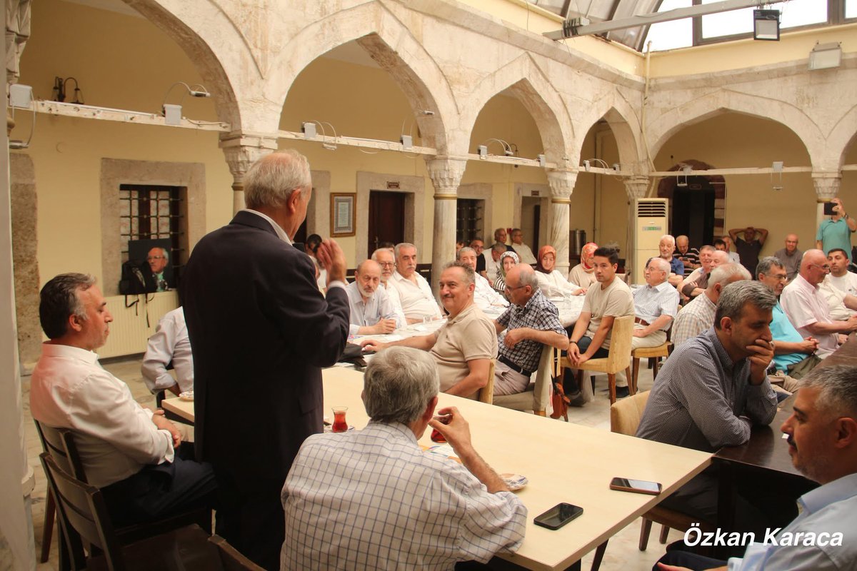 tybistanbul's tweet photo. Türkiye Yazarlar Birliği (TYB) İstanbul Şubesi tarafından düzenlenen “Kitabına Göre Konuşalım” programının konuğu Prof. Dr. İsa Kayaalp oldu. https://t.co/b5QbEl5N9w