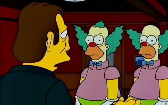 _Naz0__'s tweet photo. @chicobudokai3 A mi siempre me hace mierda cuando Homero se disfraza de Krusty y uno dice "Creo que estoy viendo doble... hay 4 Krustys!" https://t.co/BZoOaoLFnz