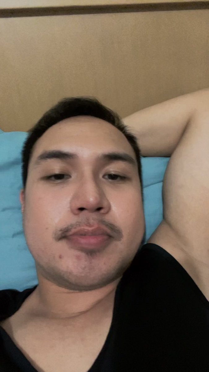 parteeanima's tweet photo. Pwde di na mag trabaho? huhh https://t.co/rJehtu8MgY